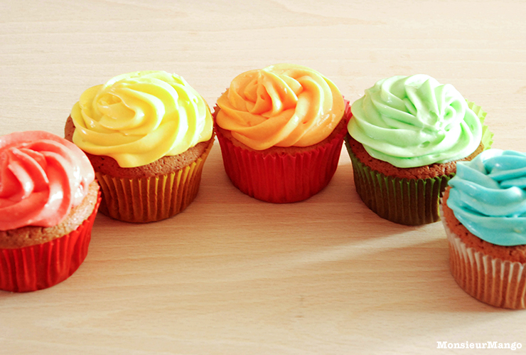Afbeelding regenboog cupcakes