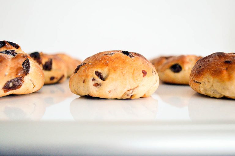 Afbeelding recept krentenbollen resultaat