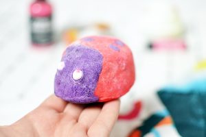 Afbeelding Lush Valentijnscollectie 2017 Rose Bombshell bath bomb